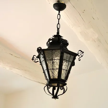 Mas Du Perthus Bed & Breakfast