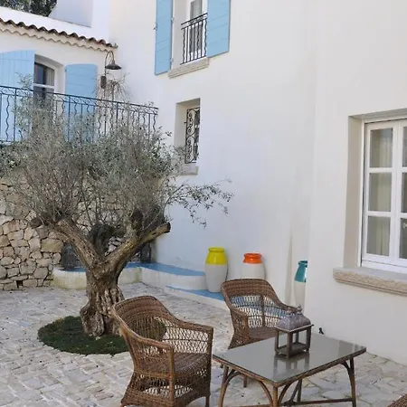 Mas Du Perthus Bed & Breakfast 4*