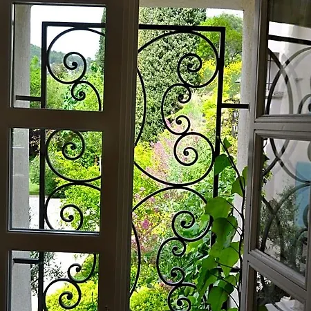 Bed & Breakfast Mas Du Perthus 4*