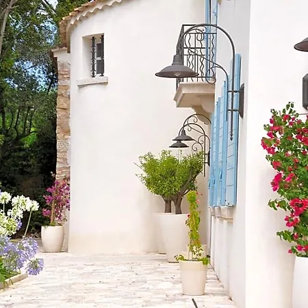 Mas Du Perthus Bed & Breakfast Cassis