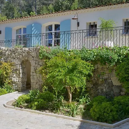 Mas Du Perthus Bed and Breakfast