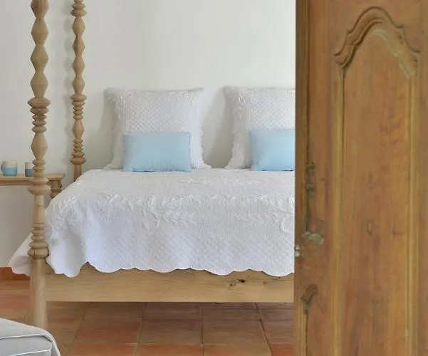 Mas Du Perthus Bed & Breakfast Cassis